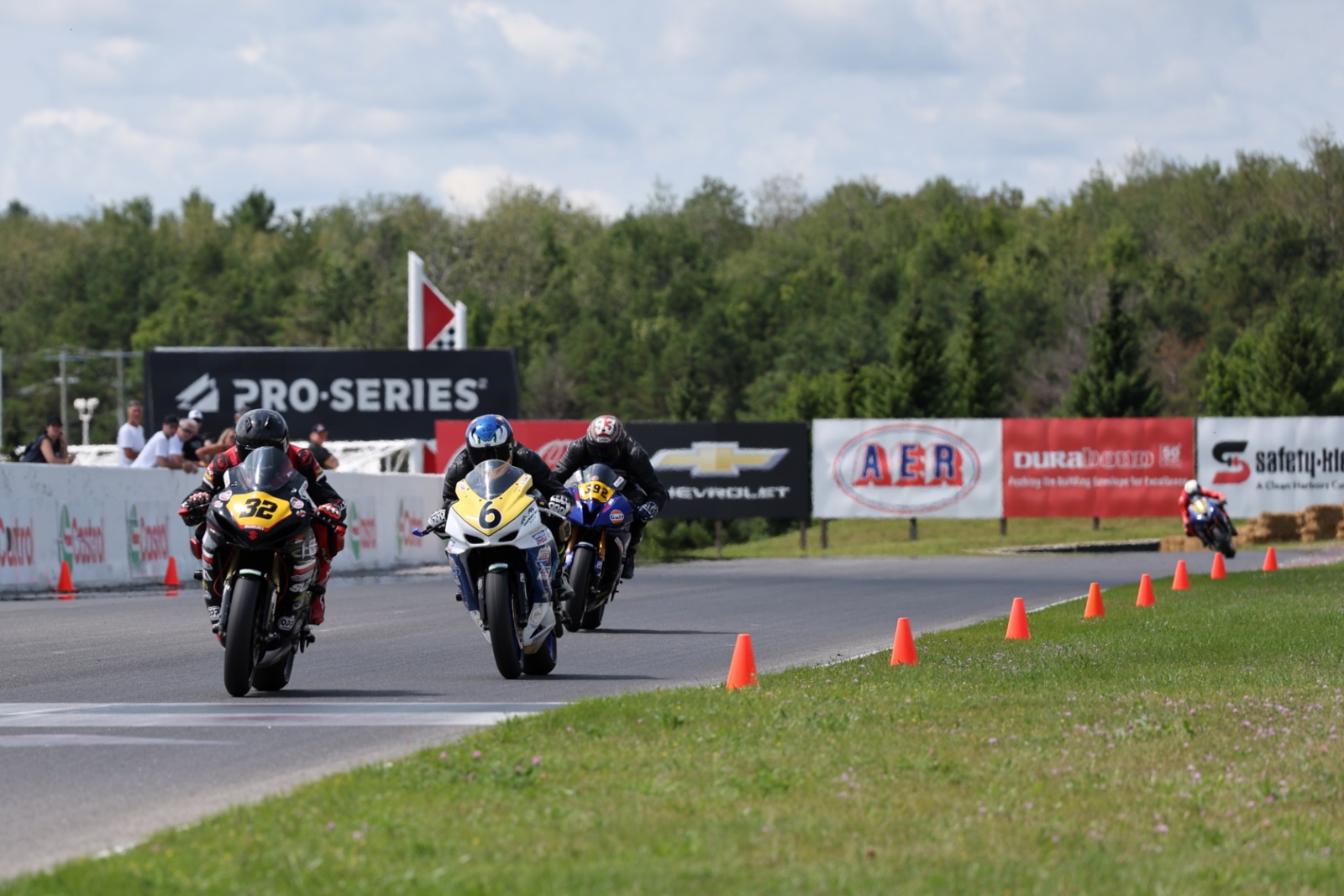 Amateur Supersport Race 2: Ives wins again at CTMP